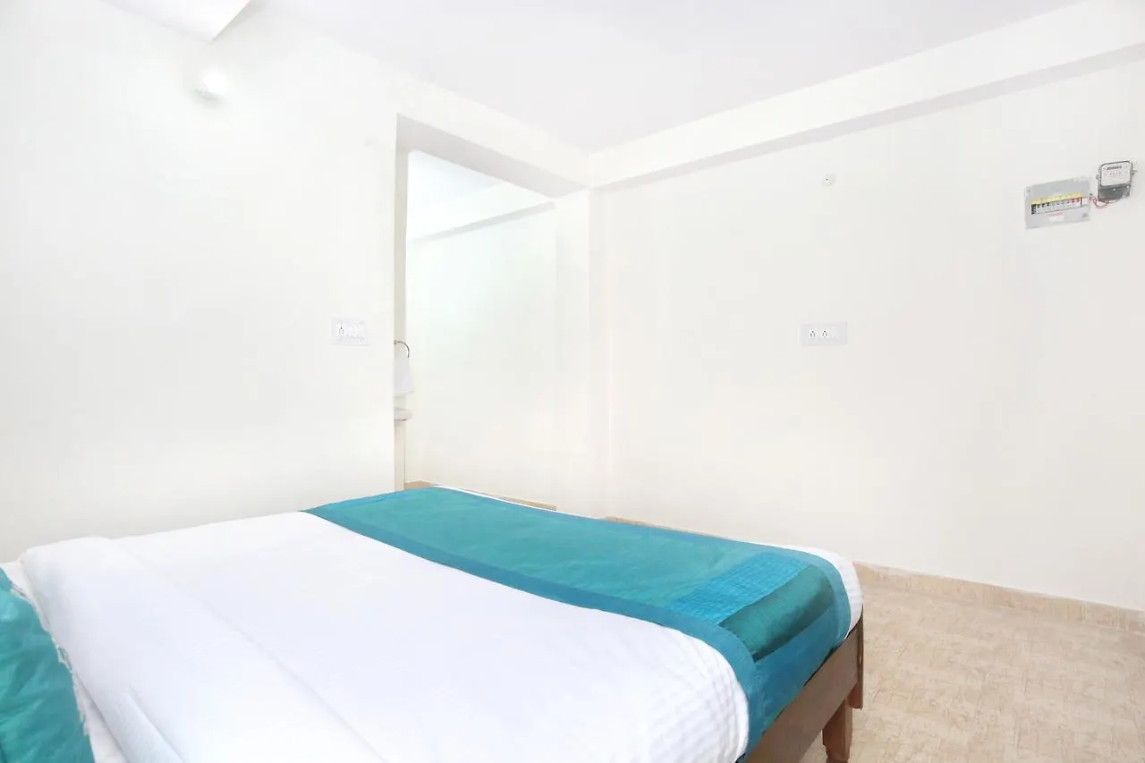 Oyo 10986 Home 1Bhk Red Velly Kasumpti Main Market Shimla Apartment